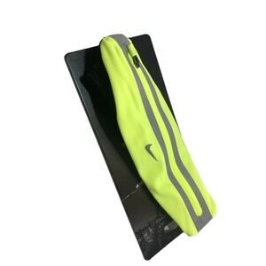 Nike Unisex Neow Yellow Running Waistpack Adjustable lightweight Belt